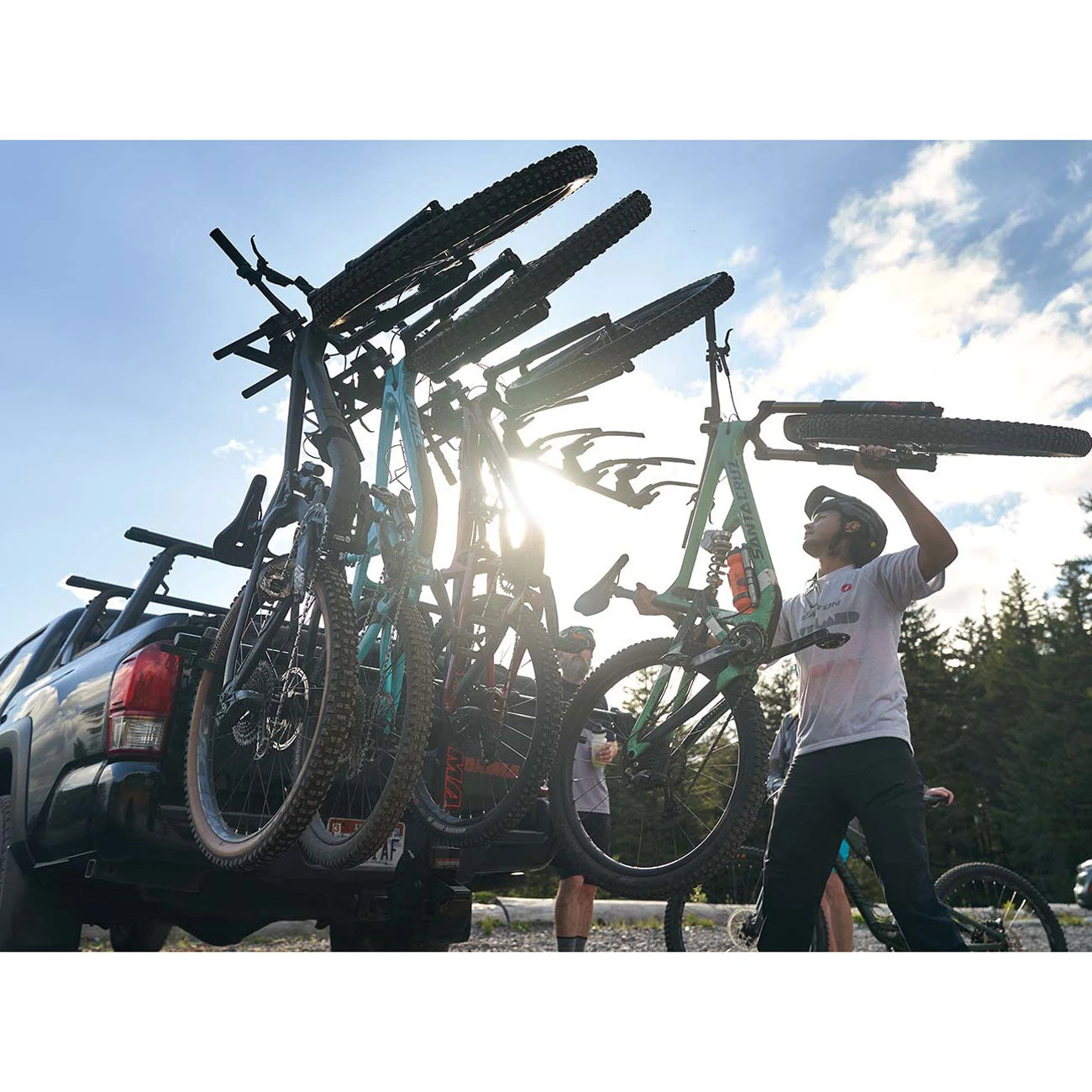 USED Yakima HangTight 6 Bike Vertical Hitch Rack 9 USED Yakima HangTight 6 Bike Vertical Hitch Rack - Image 9