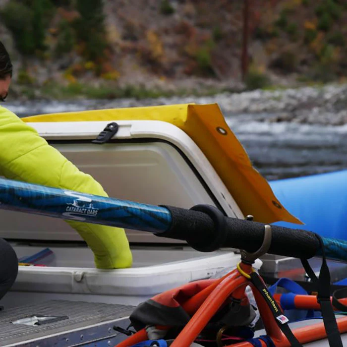 Cataract SGX Composite Raft Oar Shaft 3 Cataract SGX Composite Raft Oar Shaft - Image 3