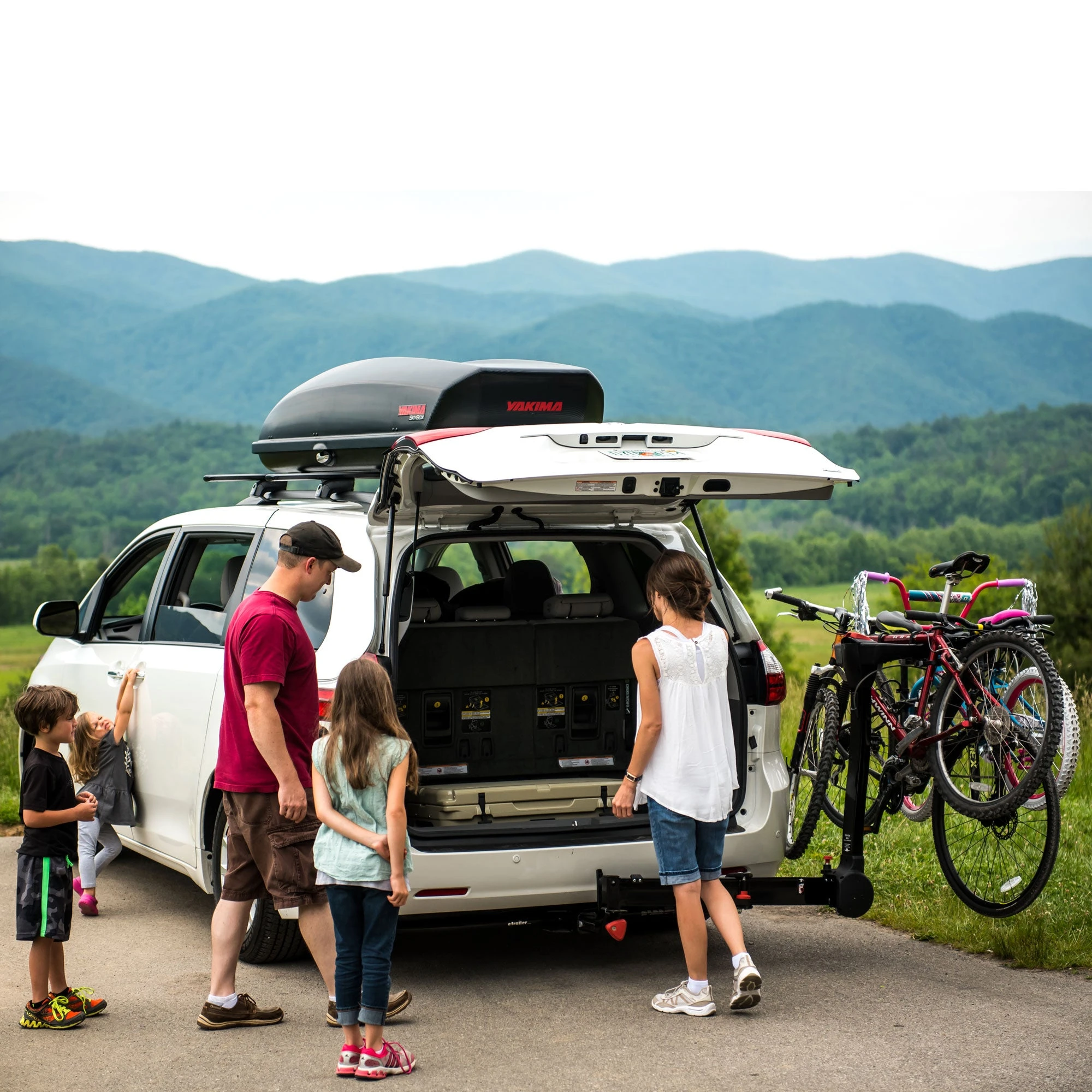 Yakima FullSwing 4 Bike Hitch Rack 12 Yakima FullSwing 4 Bike Hitch Rack - Image 12