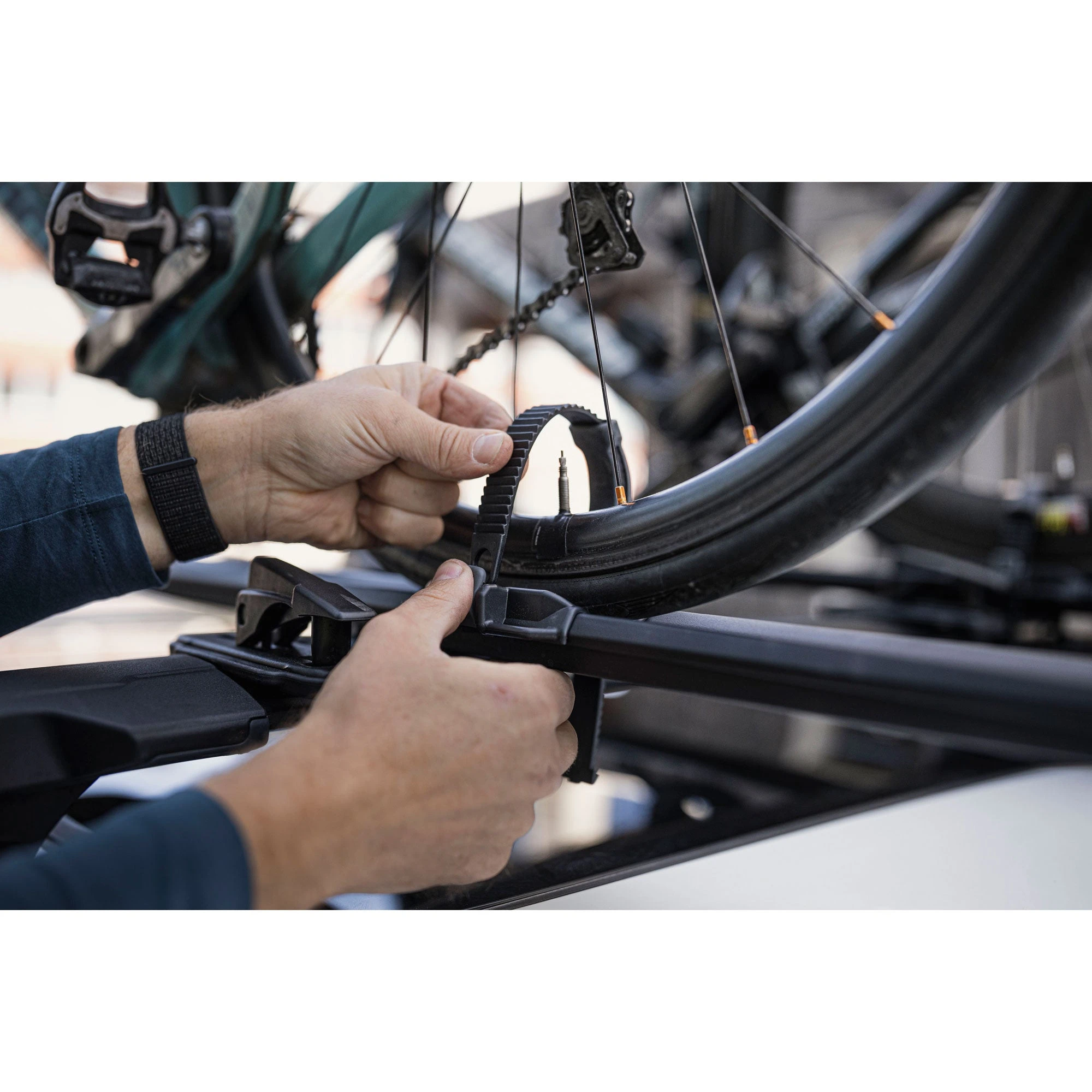 Thule FastRide Bike Roof Rack 9 Thule FastRide Bike Roof Rack - Image 9