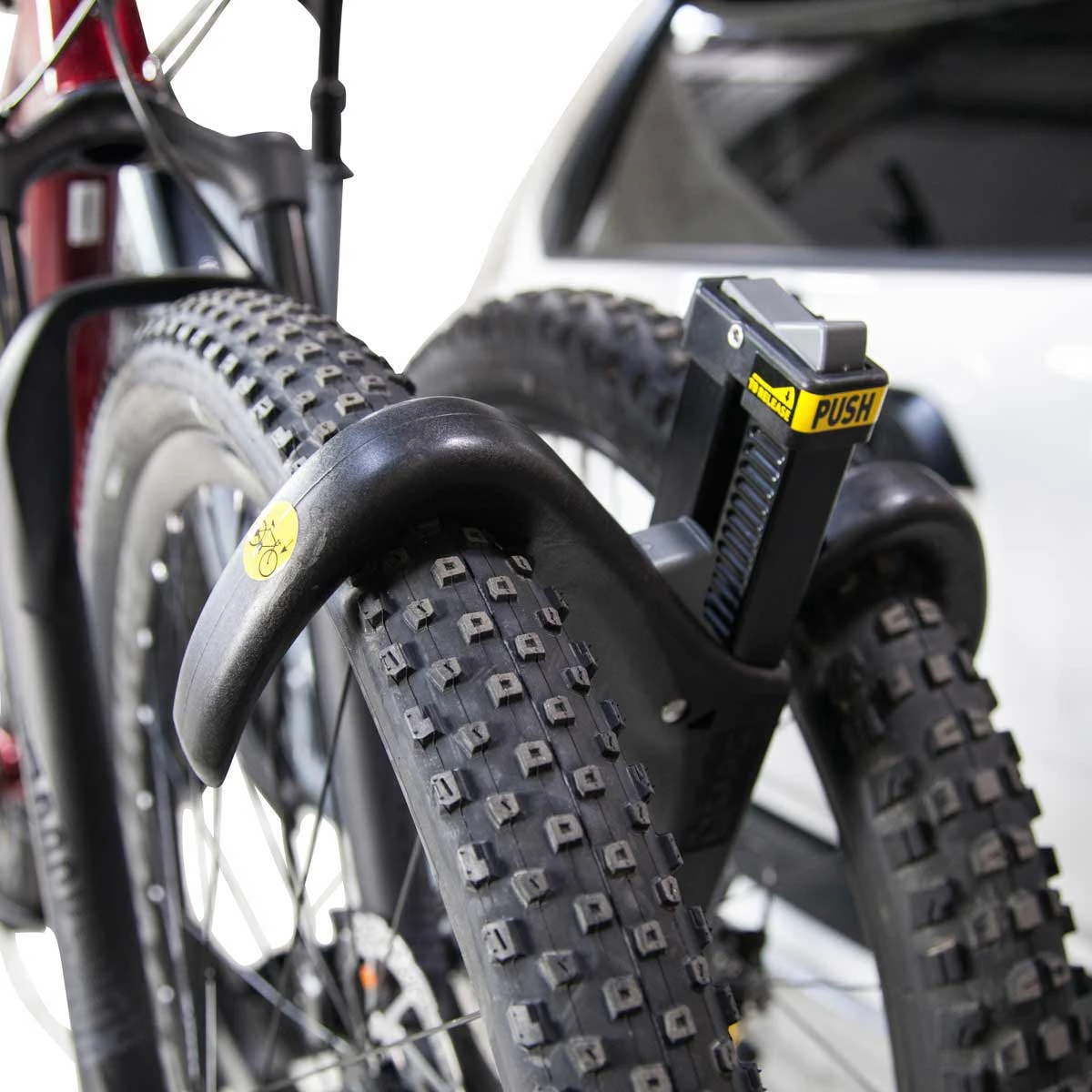 Saris SuperClamp EX 4 Bike Hitch Rack 7 Saris SuperClamp EX 4 Bike Hitch Rack - Image 7